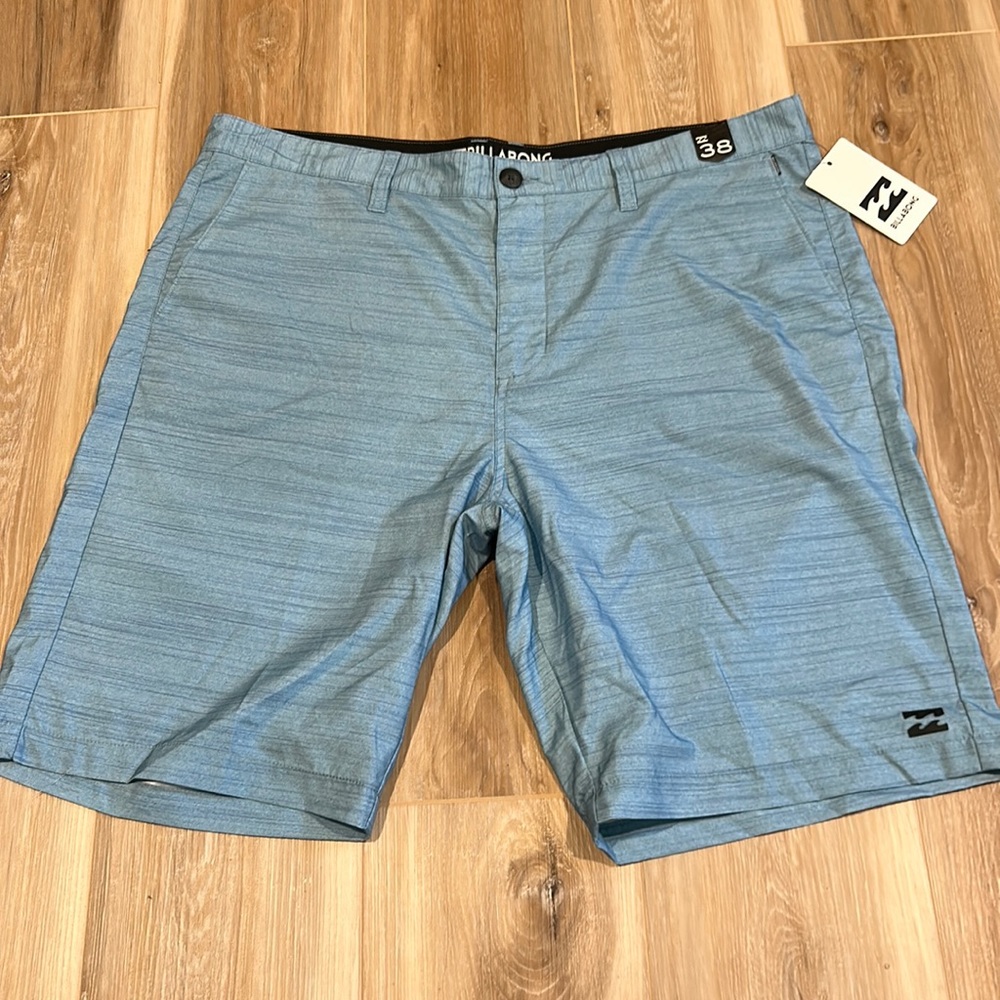 NWT Billabong Submersibles board shorts
